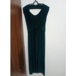 Lindíssimo vestido de festa veste muito bem