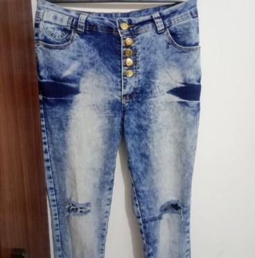 Imagem Linda calça jeans chique com lycra luxo